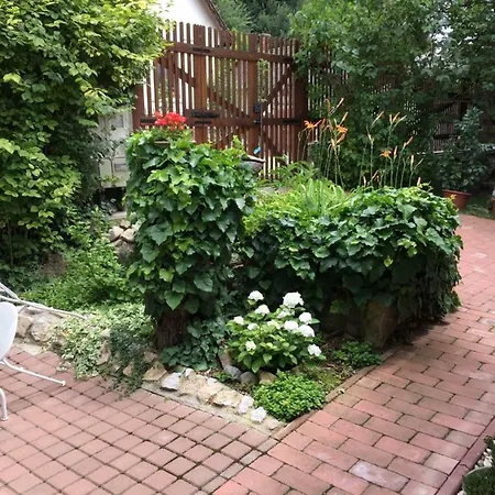 Arácsi Kisház Apartamento