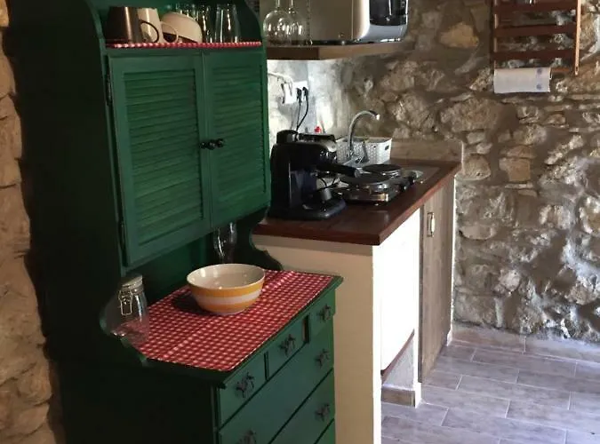 Aracsi Kishaz * Balatonfüred